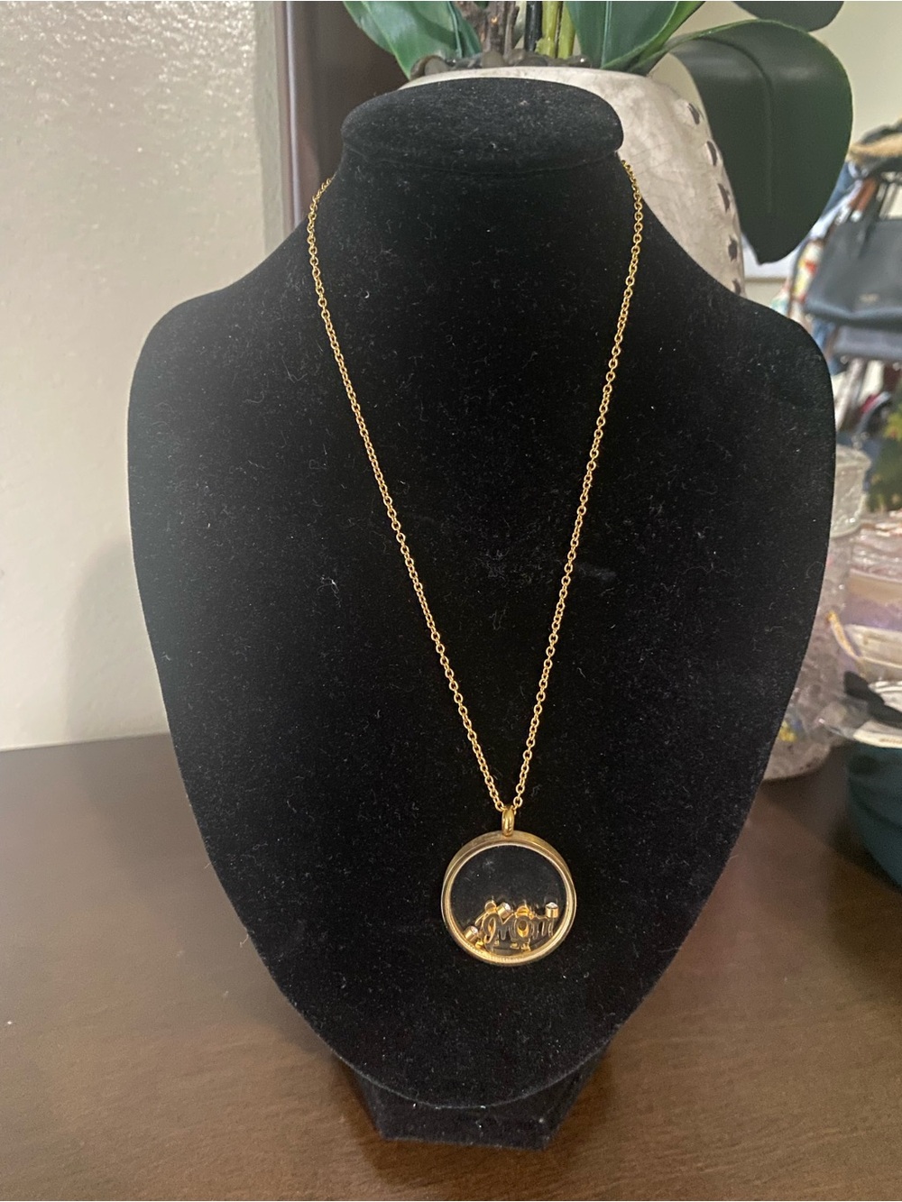 Gold Round Locket Pendant Necklace - Elegant Women’s Jewelry